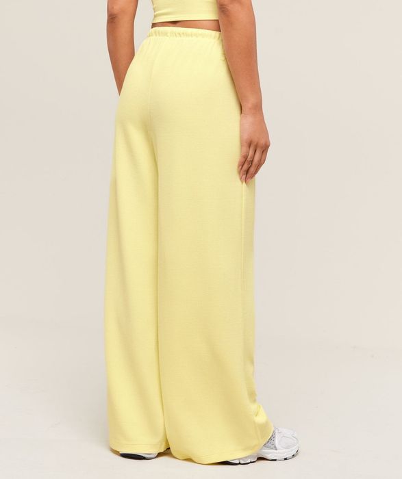 Долнище Gymshark Waffle Wide Leg Pants – размер S (подходящо за M)