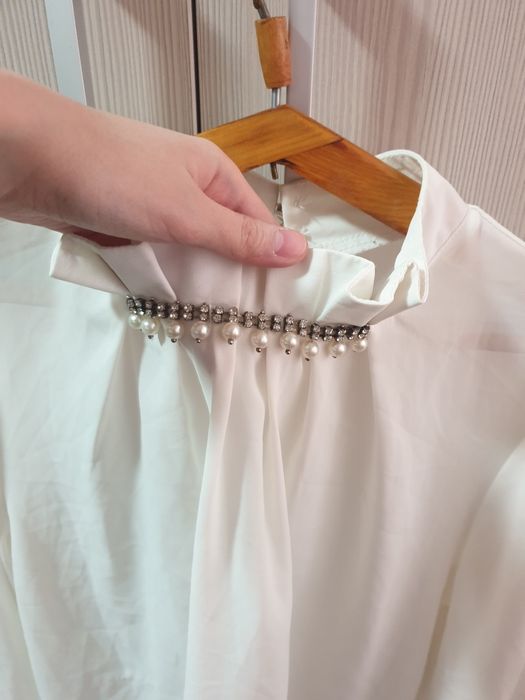 Блузка женская белая