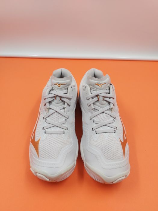 Mizuno Wave Lightning Z6 номер 37 Оригинални маратонки