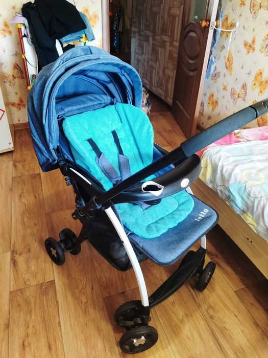 Детская коляска с рождения