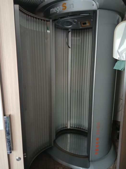 Aparate de bronzat/solar Megasun Space 2000 - tuburi aproape noi