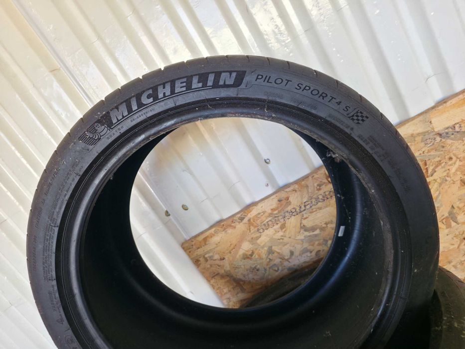 Летни гуми  мишелин  265/35 ZR19