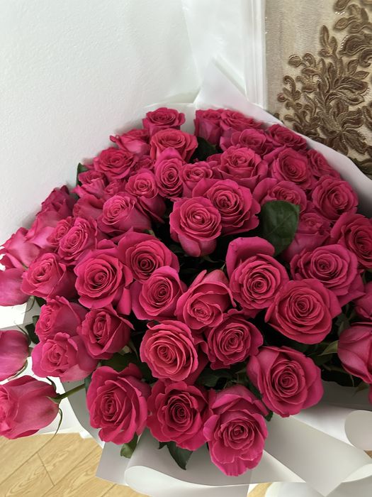 Крвсивый букет роз