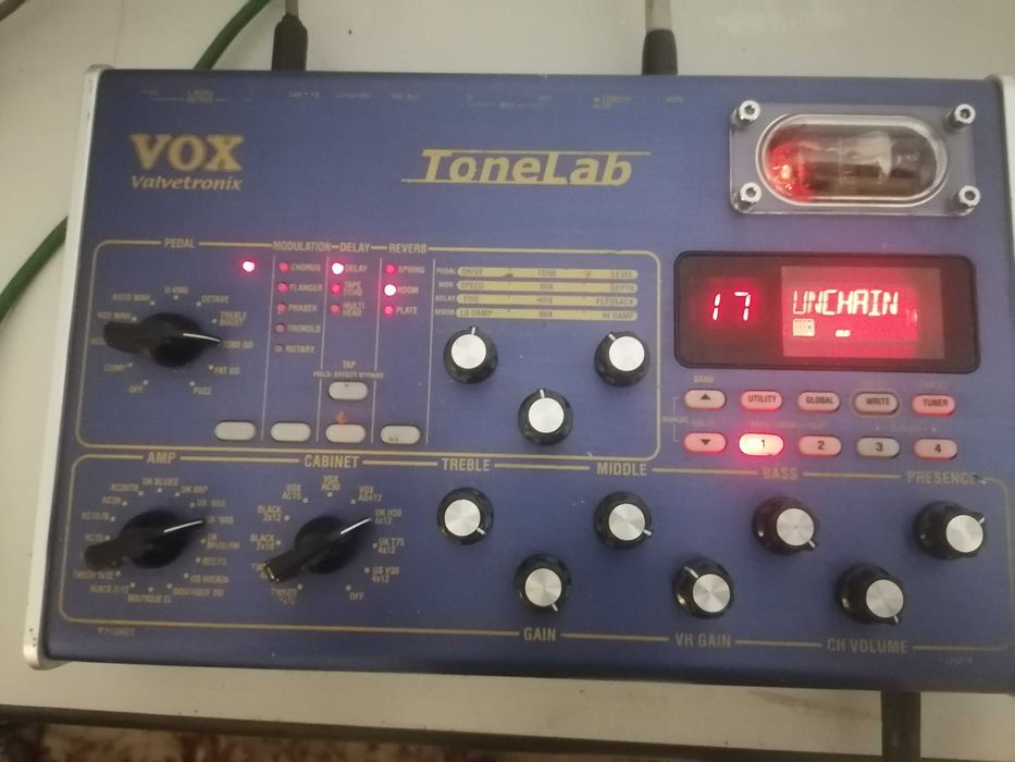Лампов китарен процесор Vox ToneLab