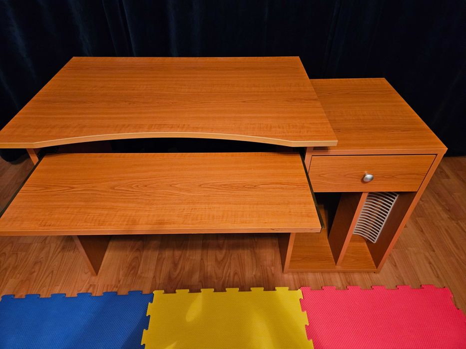 Бюро за компютър