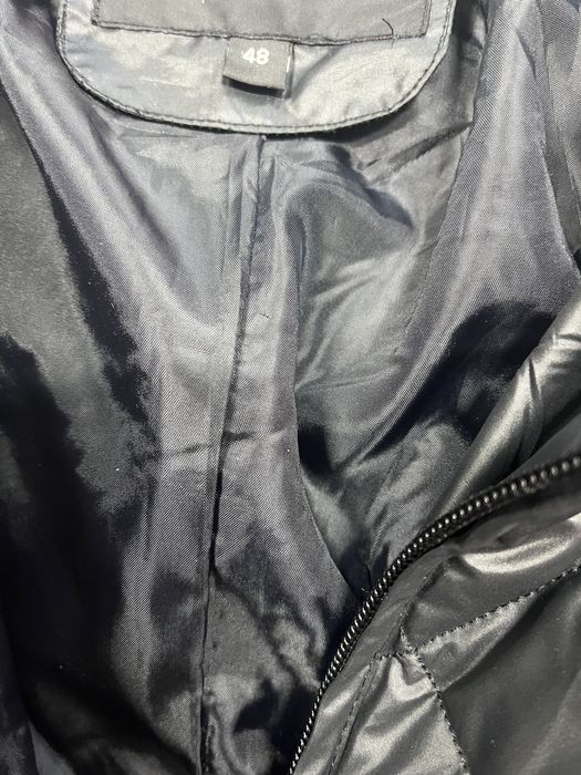 Vand haina neagra neagra