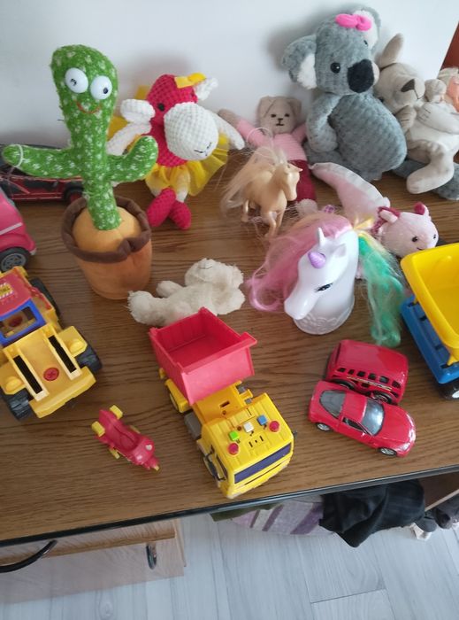Lot jucării mixte