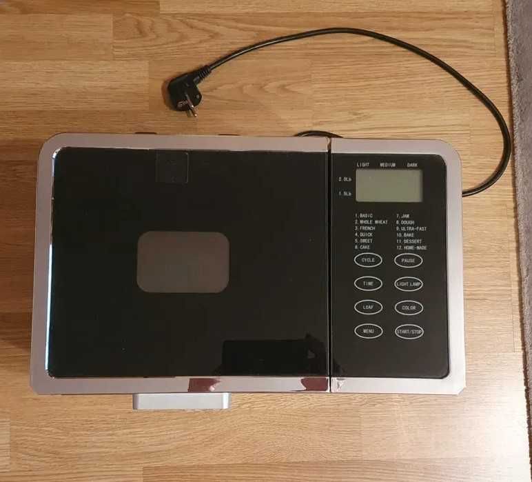 Mașină de făcut pâine Heinner HBM-900XMC