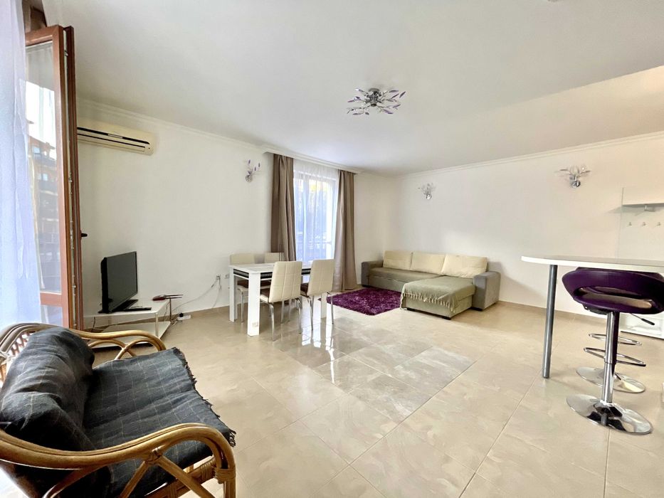 Продава се Двустаен апартамент в Свети Влас - 61 кв.м за 1304 €/кв.м - Снимка #2