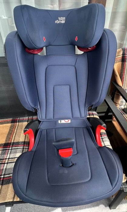 Scaun auto Britax Römer KIDFIX 2 S ISOFIX 15–36 kg – stare foarte bună