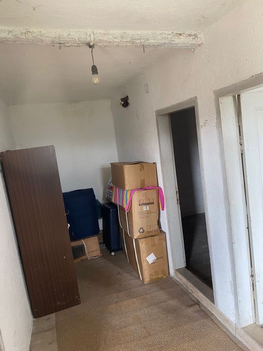 Продава къща на асфалтов път