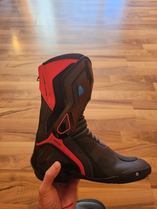 Чисто нови мото ботуши DAINISE