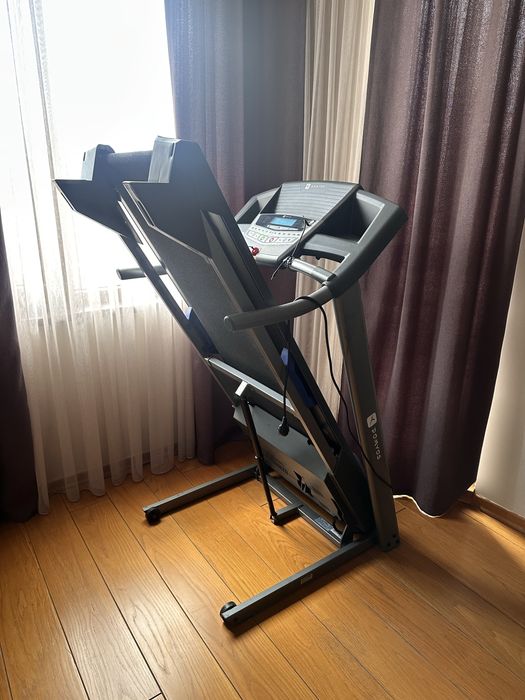 Бягаща пътека Domyos