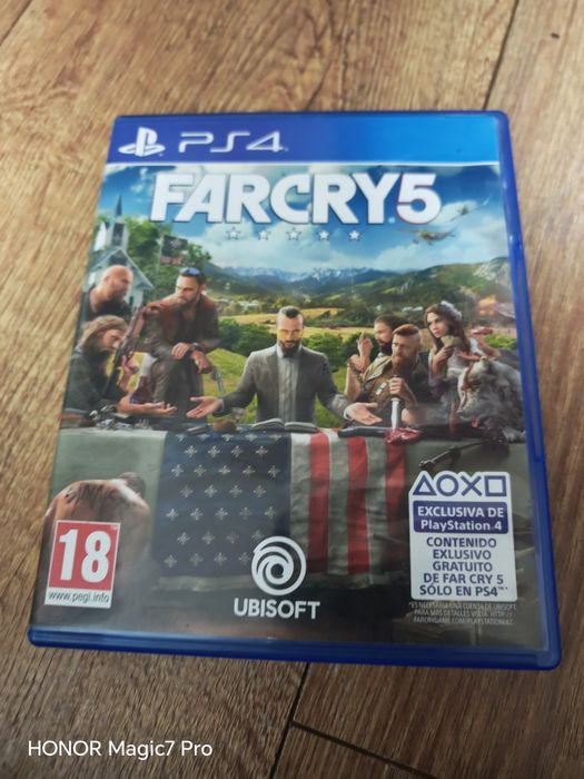 Vând PS 4 +statie încărcare manetă noua și jocuri