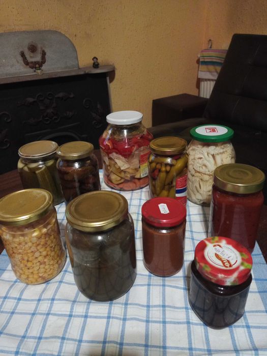 Домашни консерви на народни цени 1 евро