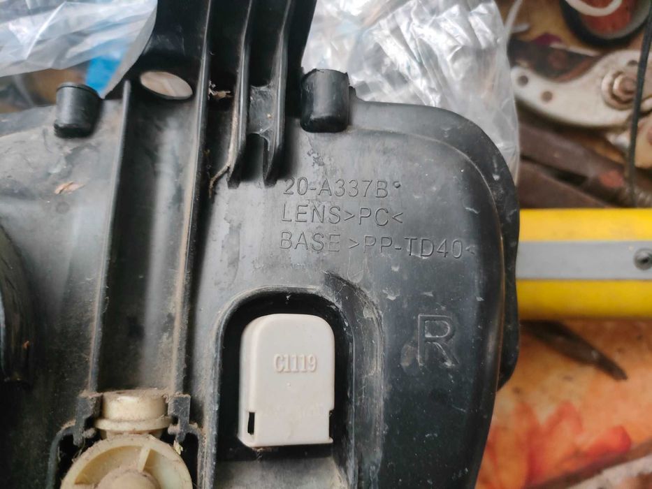 Фарове за Опел Мерива А 2003