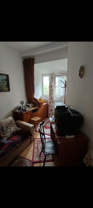 Vând  garsoniera  ultracentral  Piata Rosetti - Bd. Carol