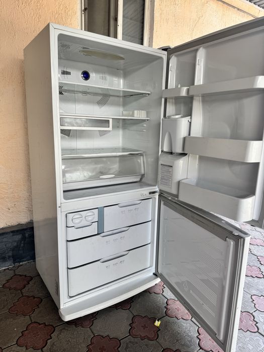 Продам холодильник samsung