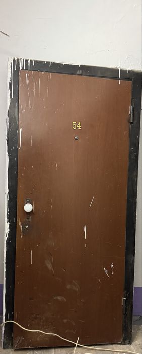 Входная металическая дверь