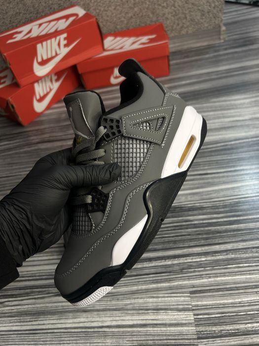 Air Jordan 4  Cool Gray - 41