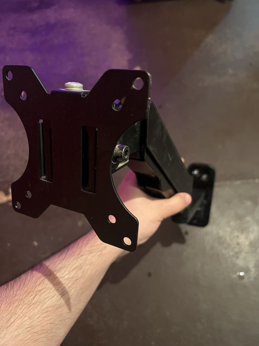 Продам настенный кронштейн для монитора