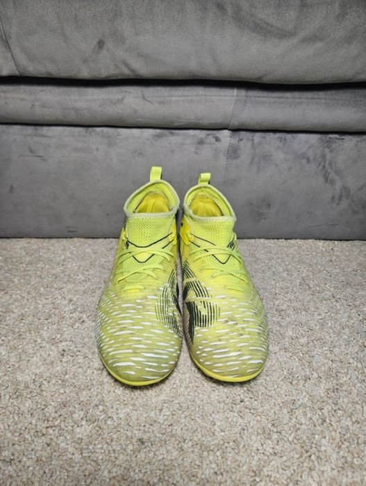 Ghete fotbal Puma Future 8 Match FG/AG – Galben Neon (Mărimea 38)-originale