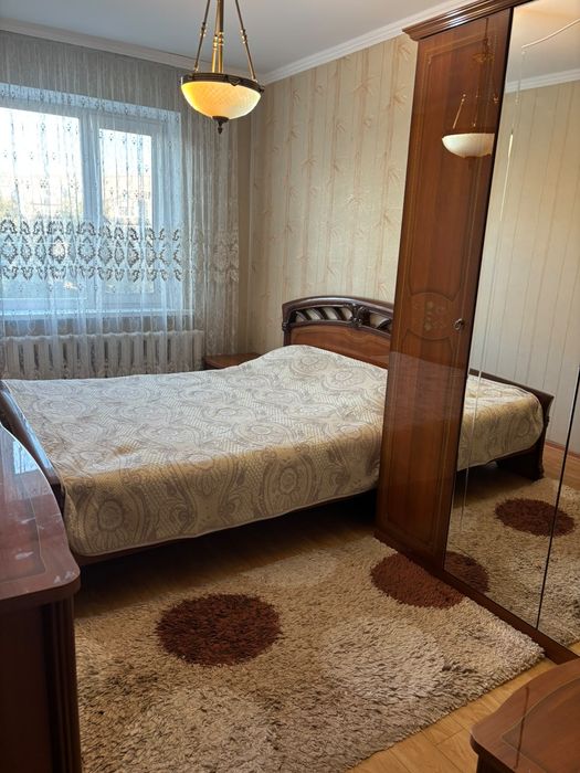 Продам спальный гарнитур