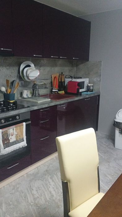 Дава се под наем Двустаен апартамент в Пловдив, Коматево - 70 кв.м за 433.5 € - Снимка #3