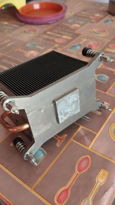 Cooler răcitor radiator cu țevi de cupru