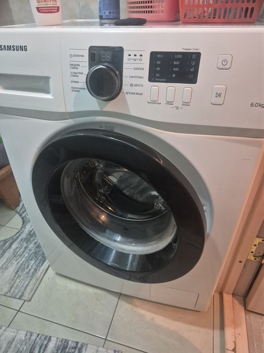 Продам стиральную машину
