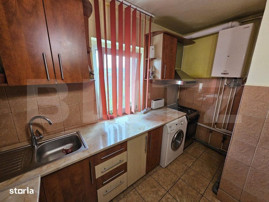Apartament de 2 camere decomandat, 49mp etaj intermediar zona Baciu