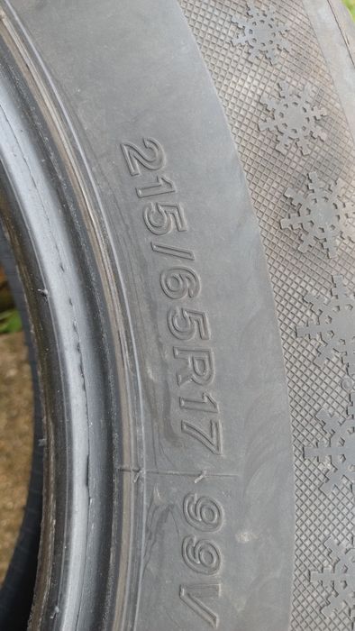 Промоция, 4 зимни гуми Ласа, 215/65/17, 7 ММ грайфер!