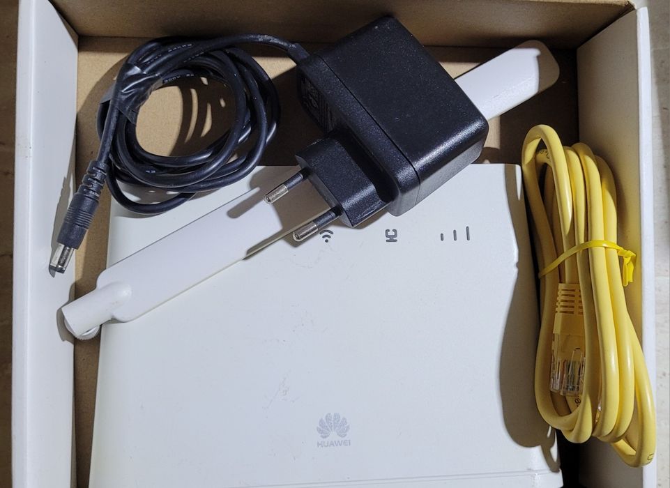 Router Huawei B311 cu 2.4Ghz cu SIM 4G