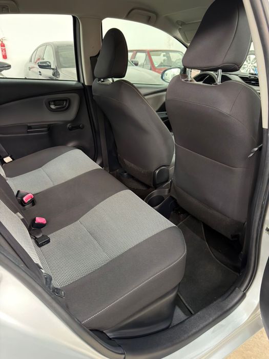 Toyota Yaris Hybrid, 2015, Automată Livrare-Garantie