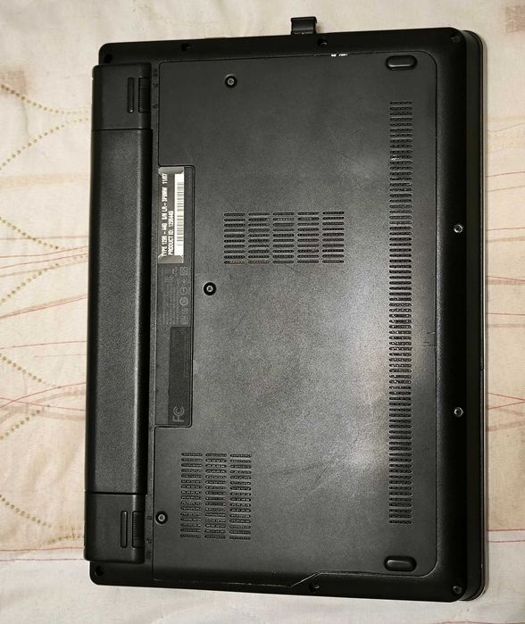 Продавам Lenovo ThinkPad Edge E320 работещ