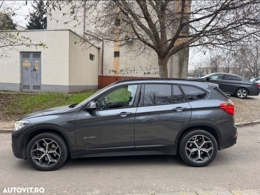BMW X1 ,190 CP Heads-up