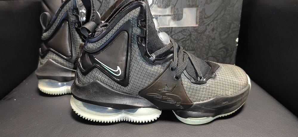 Nike Lebron XIX, номер 38