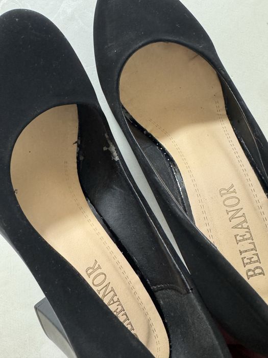 Черные замшевые туфли