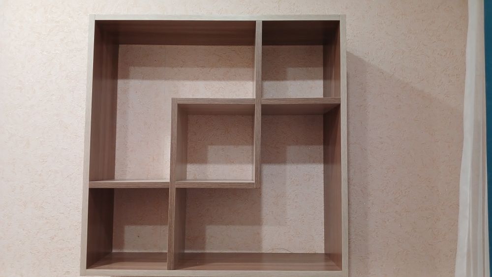 Продаю настенную полку