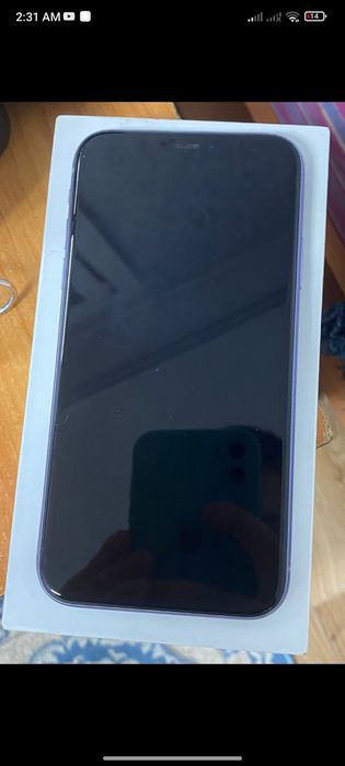 Продам телефон срочно