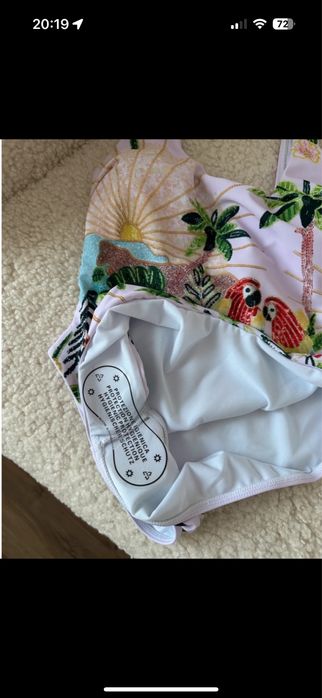 Costum de baie intreg