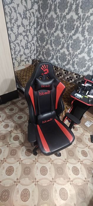 Кресло геймерское dloody