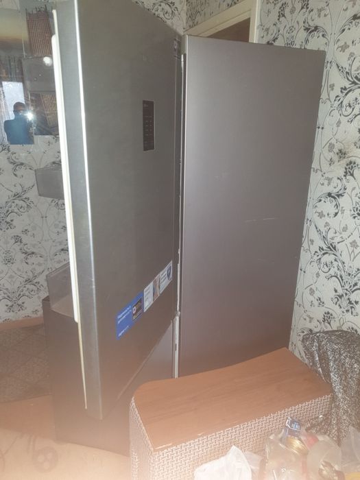 Холодильник samsung