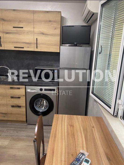 Едностаен апартамент  в гр.Варна, Червен площад!