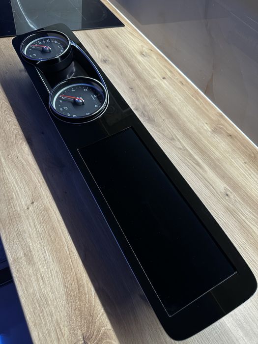 Километраж Mercedes E w213 / дисплей