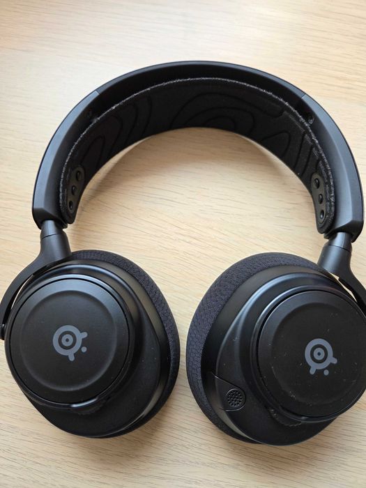Casti gaming wireless Steelseries Arctis Nova 7 Gen 1, impecabile