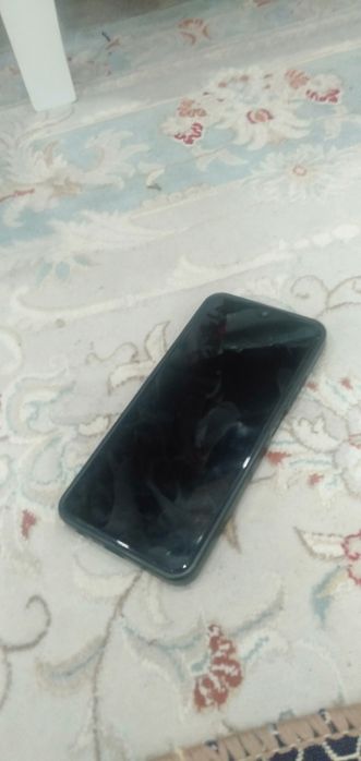 Продается Oppo A17 вместе с чехлом