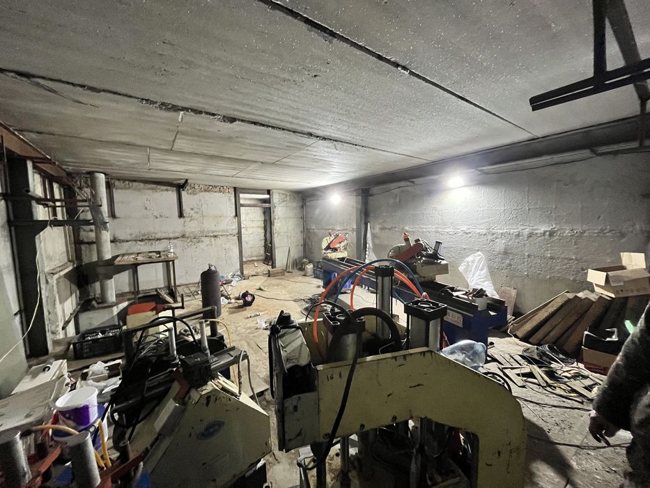 Продам гаражный бокс 60 кв