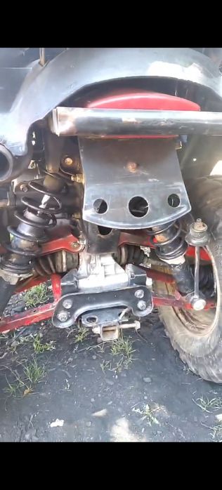 Vând atv Polaris de 300,