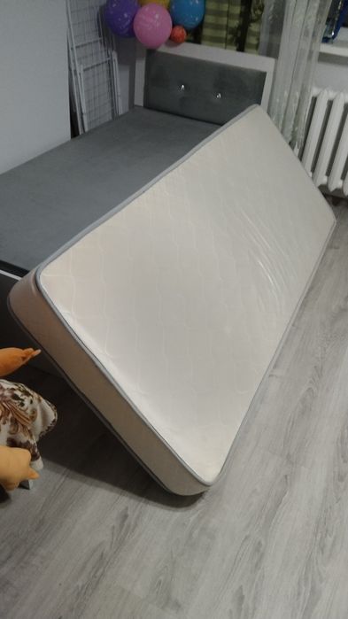 Продам матрац б/у в отличном состоянии